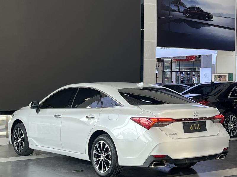 Toyota Avalon, 2023 — фото 5 из 12