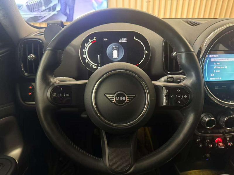 Mini Countryman, 2021 — фото 9 из 12
