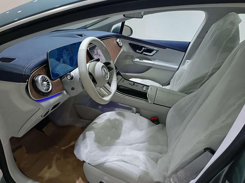 Mercedes-Benz EQE, 2025 — фото 7 из 10