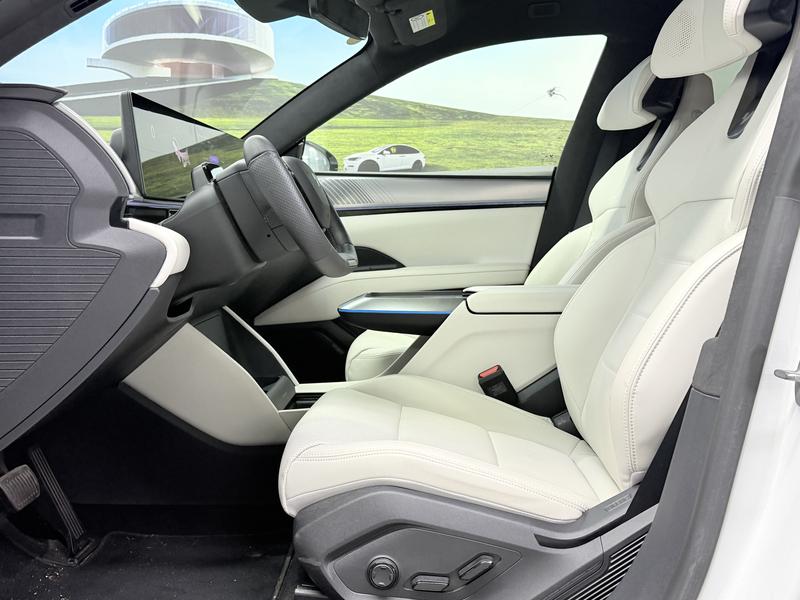 Geely Jiyue 01, 2023 — фото 8 из 10