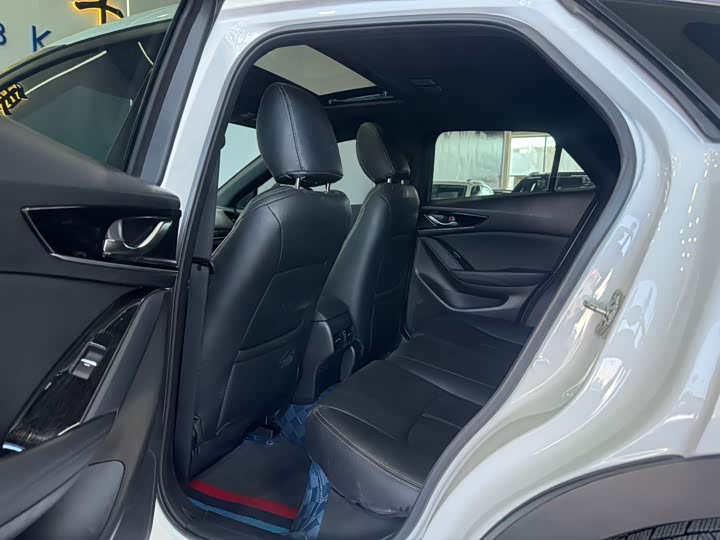 Mazda CX-4, 2023 — фото 6 из 9