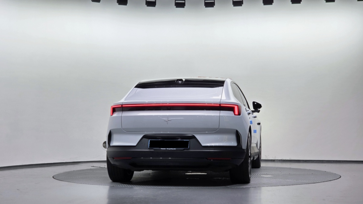 Polestar 4, 2024 — фото 4 из 12