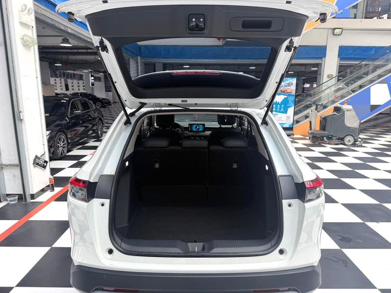 Honda Vezel, 2023 — фото 12 из 12
