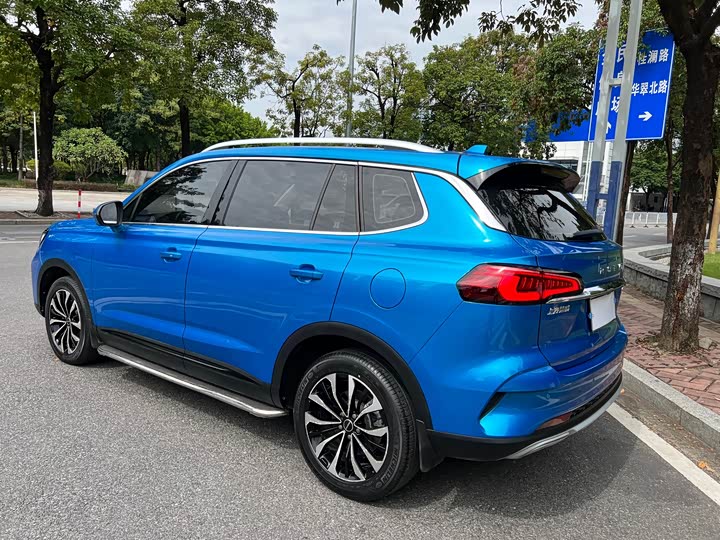 Roewe RX5 Max, 2021 — фото 8 из 9