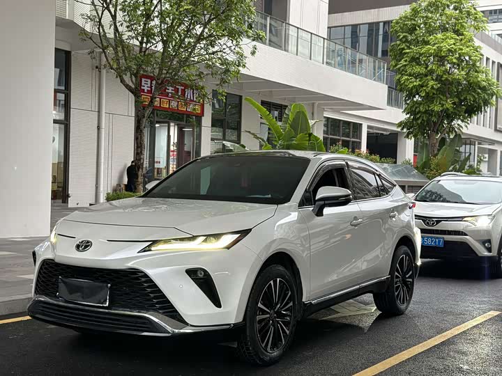 Toyota Venza, 2022 — купить в Перми под ключ