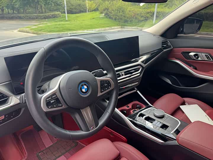 BMW i3, 2023 — фото 6 из 9