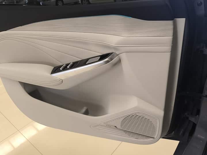 Geely Preface L, 2023 — фото 7 из 9