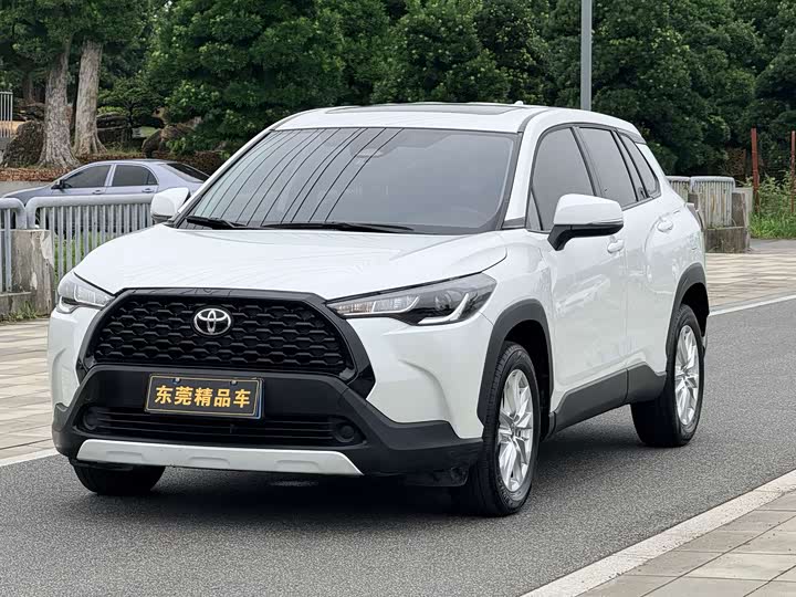 Toyota Corolla Cross, 2023 — фото 3 из 9