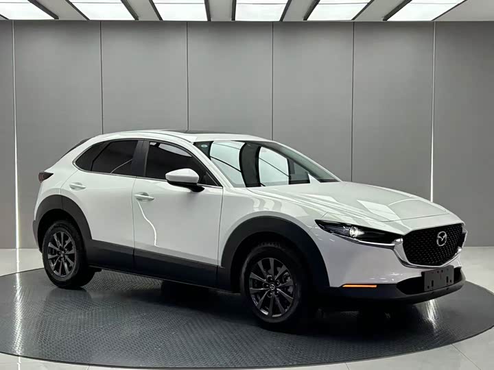Mazda CX-30, 2022 — фото 6 из 9