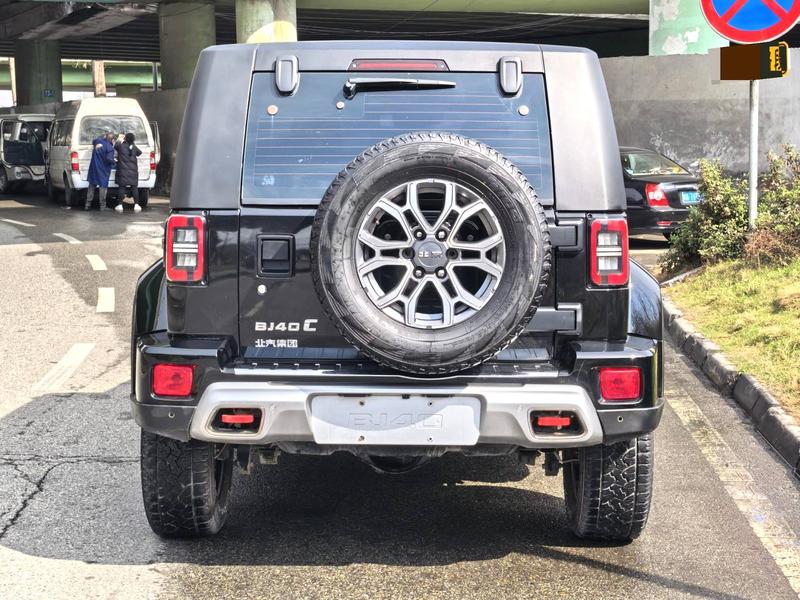 BAIC Beijing BJ40, 2023 — фото 4 из 9