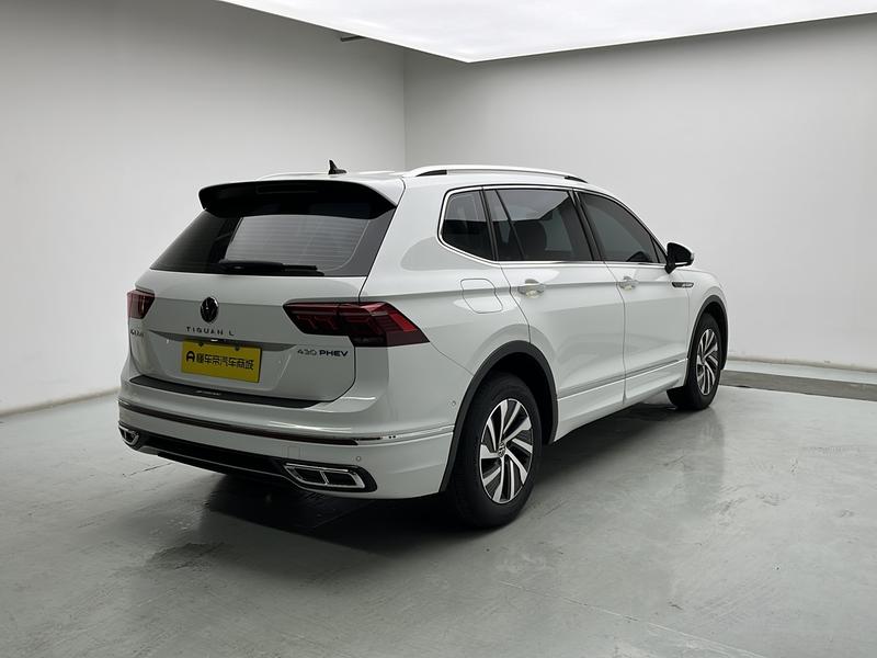 Volkswagen Tiguan L Hybrid, 2023 — фото 7 из 12