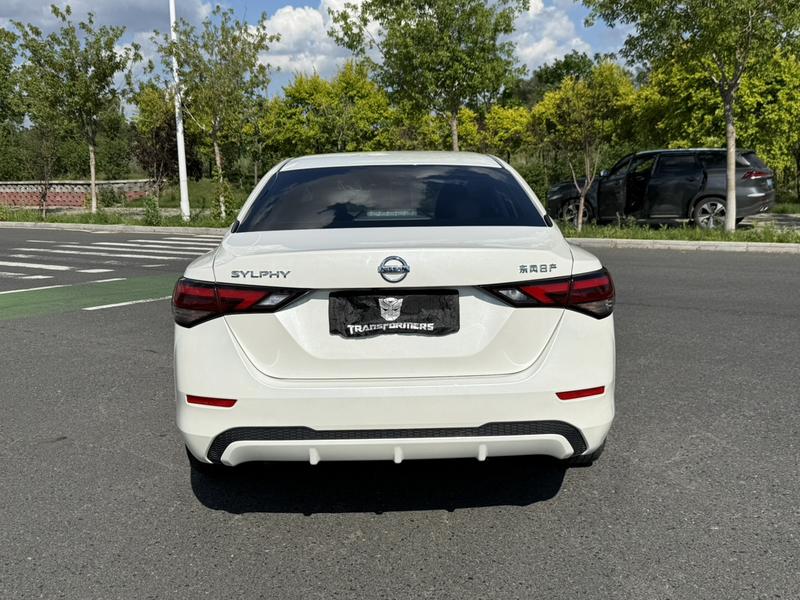 Nissan Sylphy, 2023 — фото 5 из 12