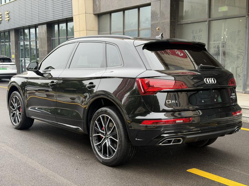 Audi Q5L, 2024 — фото 4 из 9