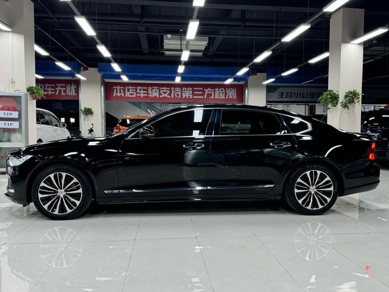 Volvo S90, 2023 — фото 4 из 12
