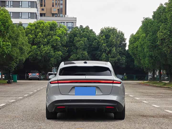 Nio ET5T, 2024 — фото 8 из 9