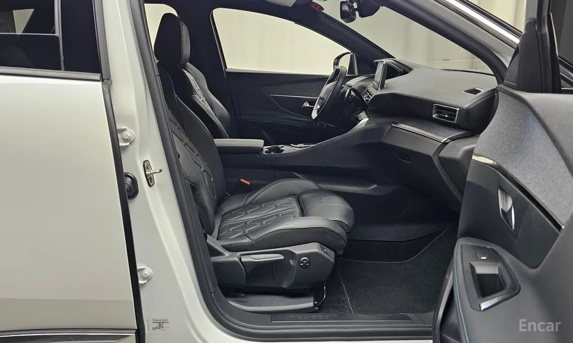 Peugeot 3008, 2024 — фото 11 из 12
