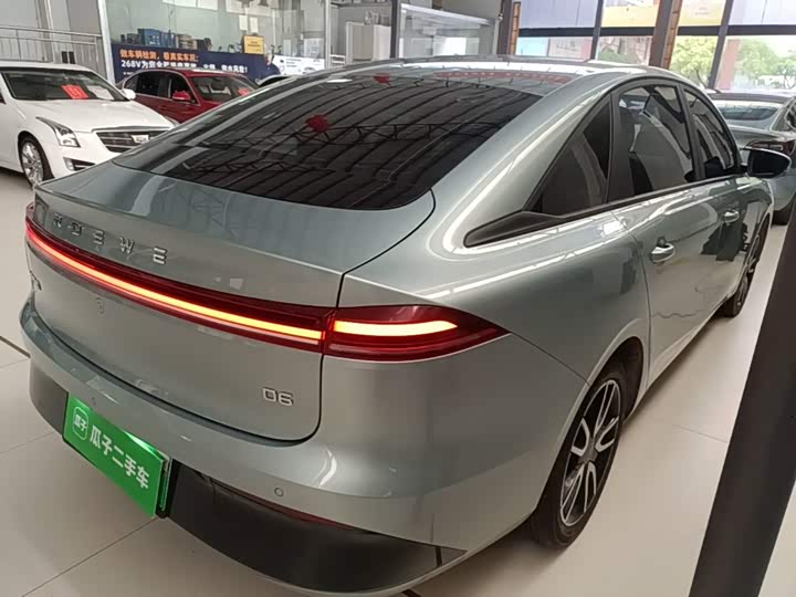 Roewe D6, 2025 — фото 7 из 9