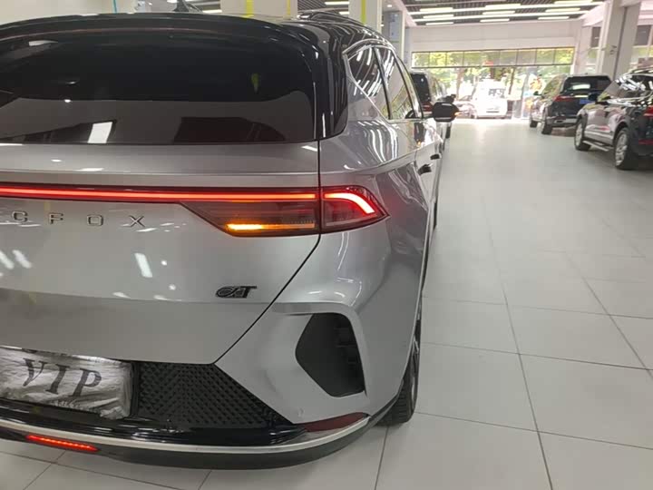 BAIC Arcfox Alpha T, 2022 — фото 7 из 9