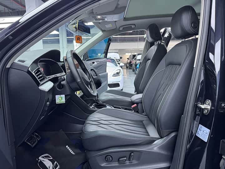 Volkswagen Tiguan L Pro, 2023 — фото 5 из 9