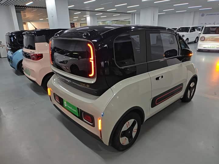 Baojun KiWi EV, 2021 — фото 7 из 9