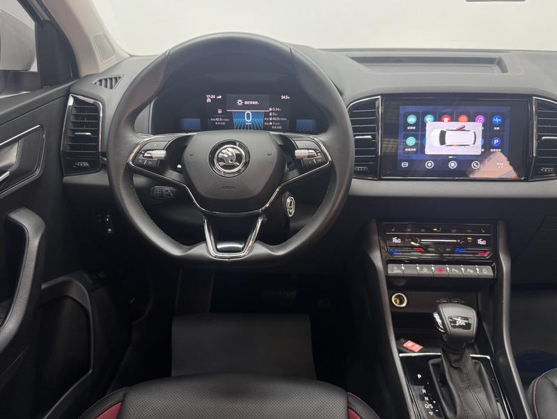 Skoda Karoq, 2022 — фото 10 из 12