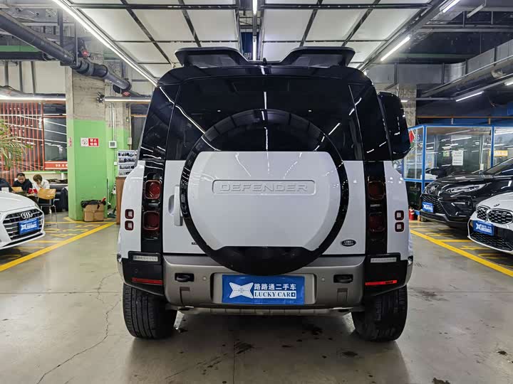 Land Rover Defender, 2023 — фото 5 из 9