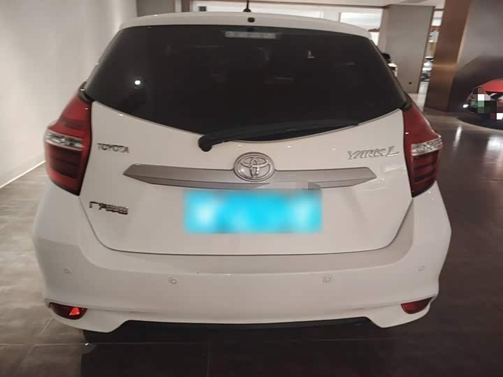 Toyota Yaris L Hatchback, 2022 — фото 6 из 9