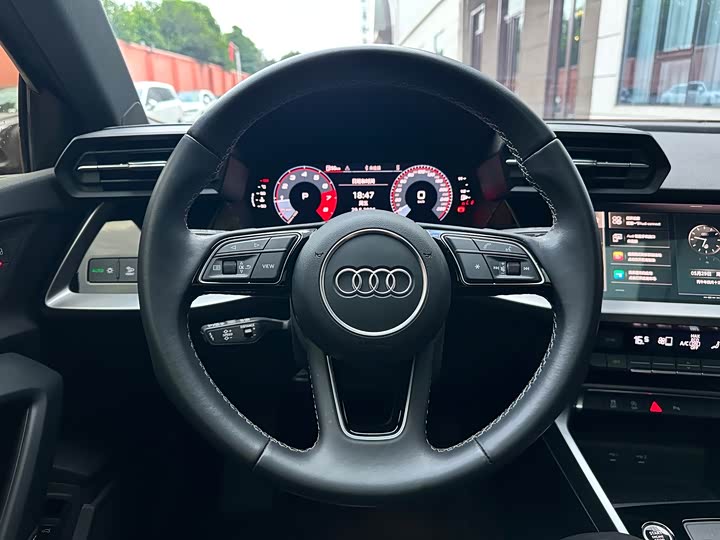 Audi A3, 2023 — фото 7 из 9