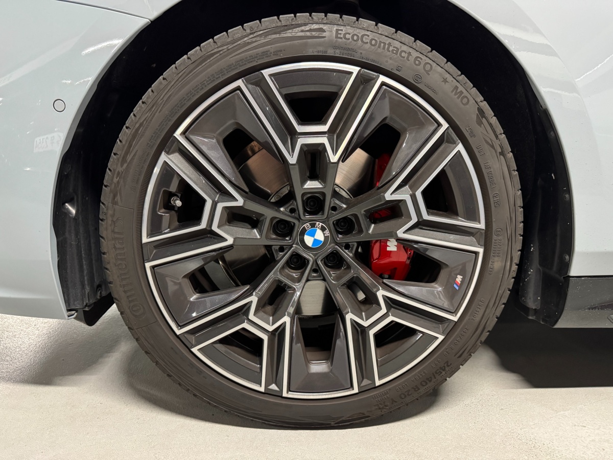 BMW 5 Series, 2025 — фото 7 из 10