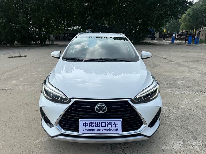 Toyota Yaris L Hatchback, 2022 — фото 2 из 9
