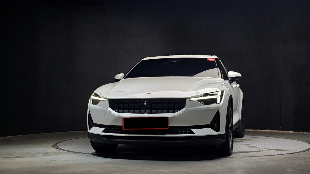 Polestar 2, 2022 — фото 3 из 12