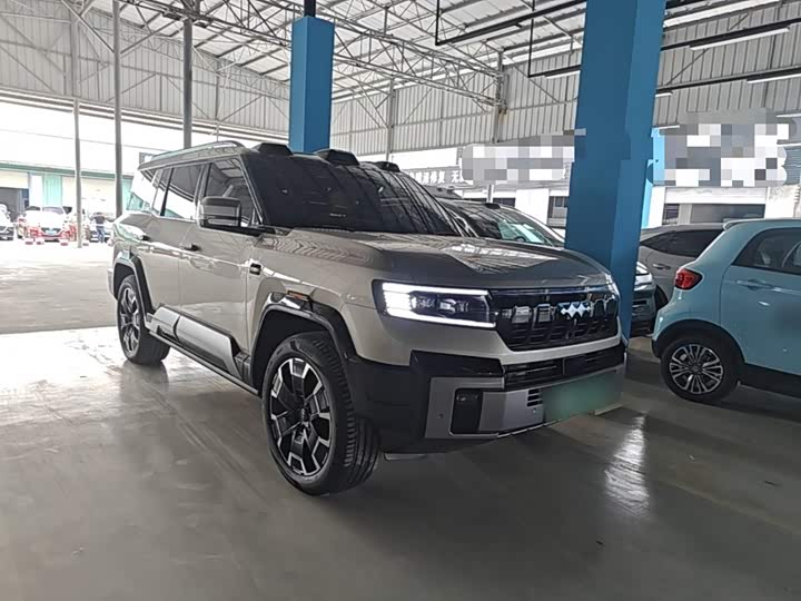BYD FangChengBao Leopard 8, 2024 — фото 4 из 9