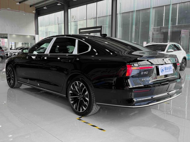 Volvo S90, 2025 — фото 4 из 12
