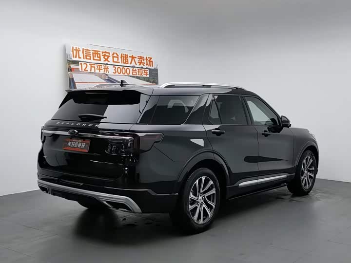 Ford Explorer, 2022 — фото 2 из 9