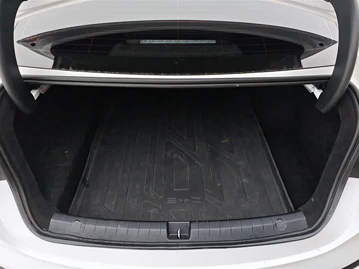 BYD Seal 05 DM-i Hybrid, 2025 — фото 4 из 9
