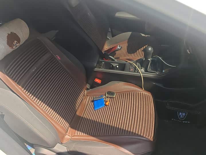 Roewe i5, 2025 — фото 8 из 9