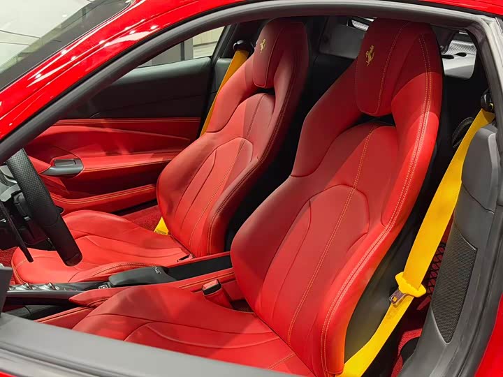 Ferrari F8, 2022 — фото 5 из 5