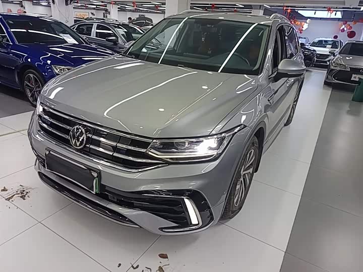Volkswagen Tiguan L Hybrid, 2022 — фото 2 из 9