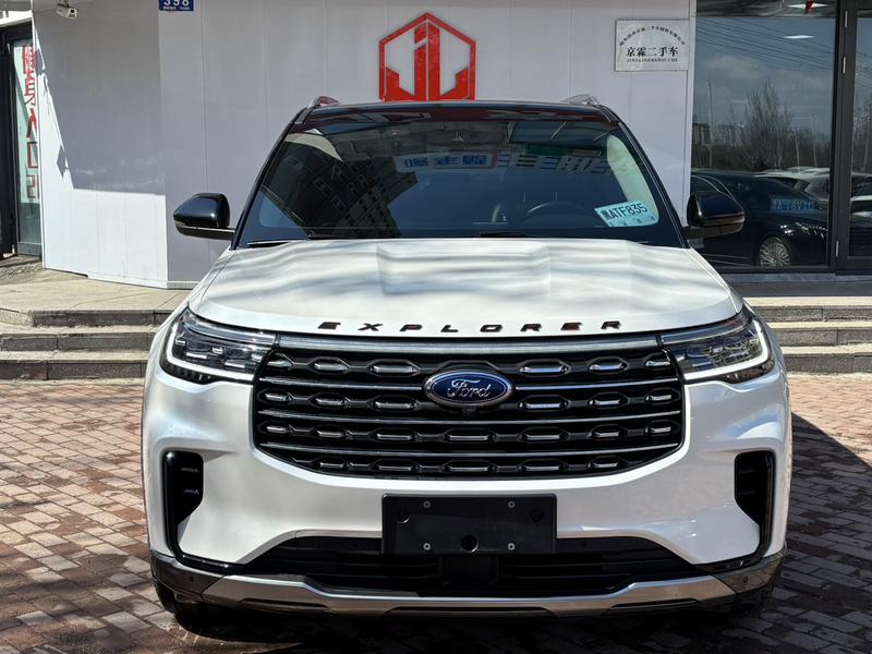 Ford Explorer, 2022 — фото 2 из 9