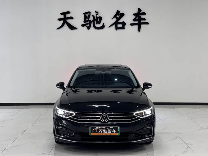 Volkswagen Magotan GTE Hybrid, 2023 — фото 2 из 9