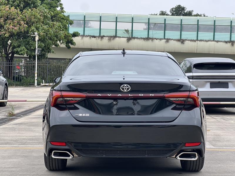 Toyota Avalon, 2023 — фото 5 из 12