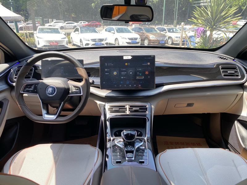 BYD Qin Plus, 2022 — фото 9 из 12