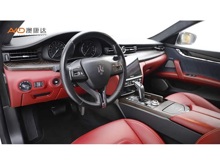 Maserati Quattroporte, 2023 — фото 6 из 9