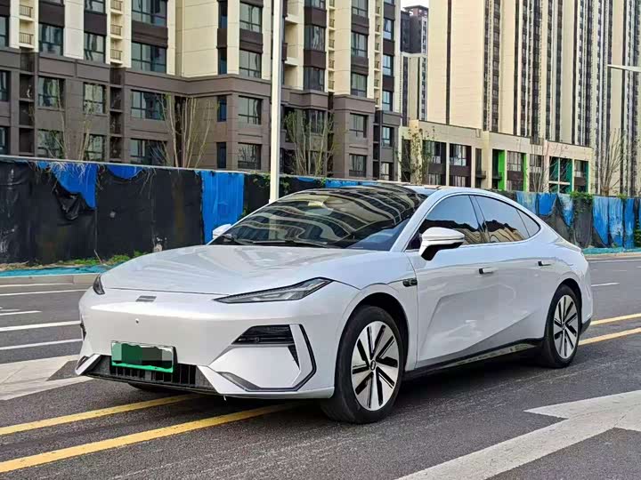 Geely Galaxy E8, 2023 — купить в Воронеже под ключ