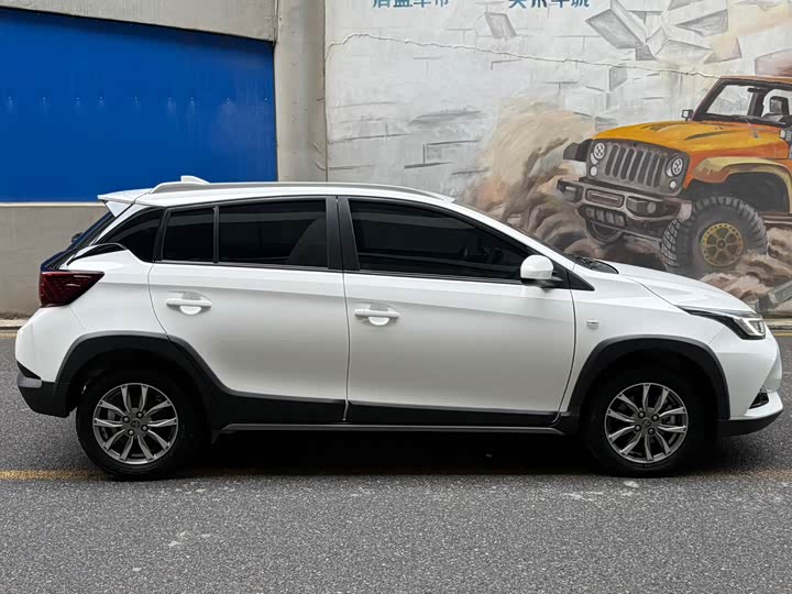 Toyota Yaris L Hatchback, 2022 — фото 7 из 9