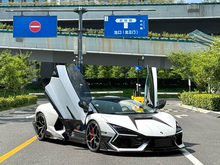 Lamborghini Revuelto, 2024 — фото 2 из 9