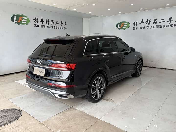 Audi Q7, 2022 — фото 6 из 9