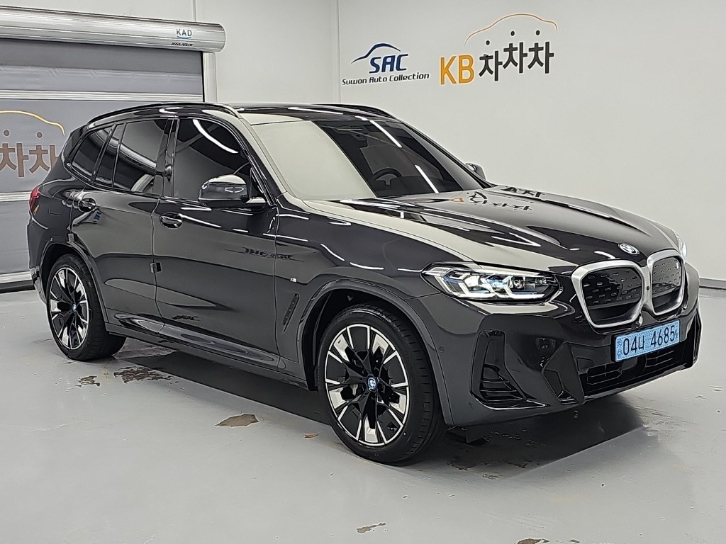 BMW iX3, 2025 — фото 4 из 12