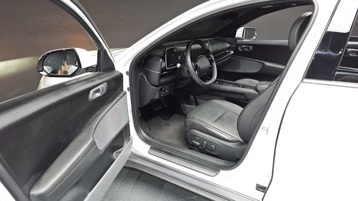 Hyundai Ioniq 6, 2022 — фото 9 из 12