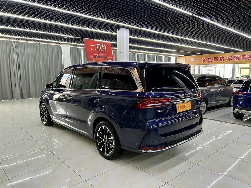 Roewe iMax 8, 2022 — фото 4 из 12